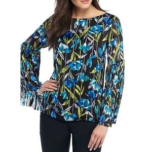 THE LIMITED Black Winter Stem Floral Printed Pleated Bell Sleeve Top Blouse NWT